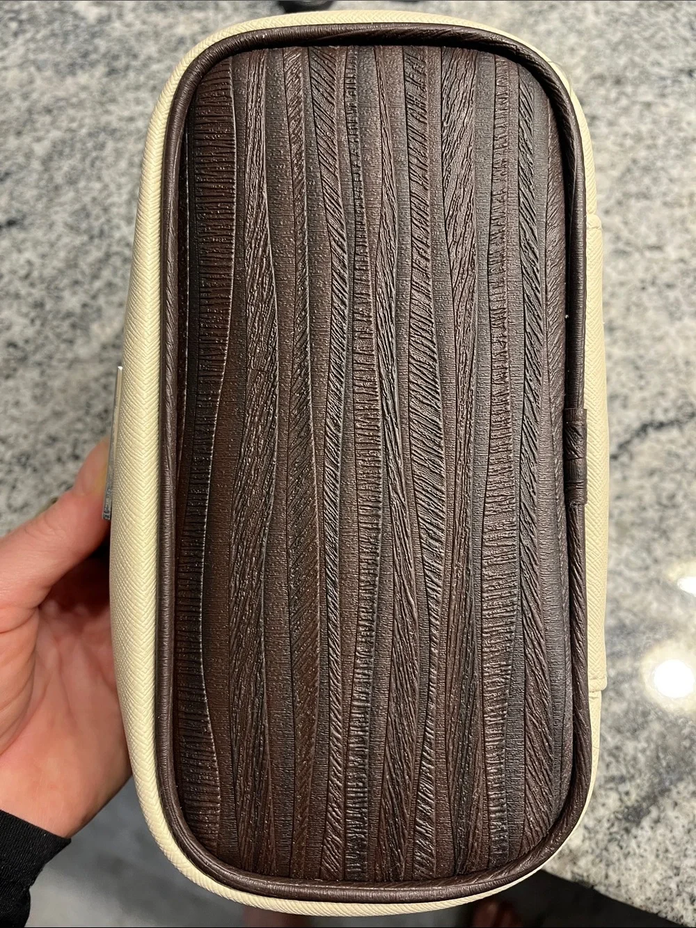 Éminence Skincare Travel Bag